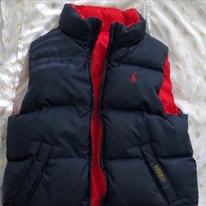 Reversible puffer vest